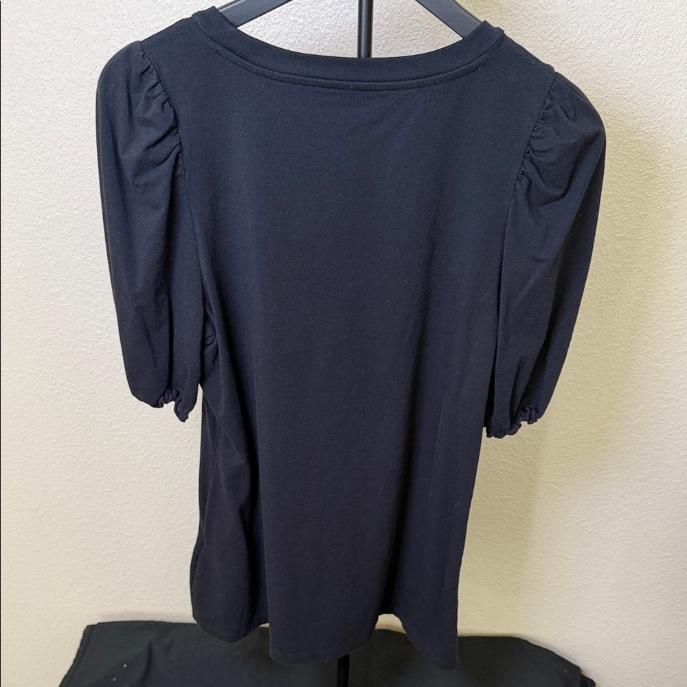 Amazon Essentials Black Puff Sleeve Tee - Picture 5 of 9